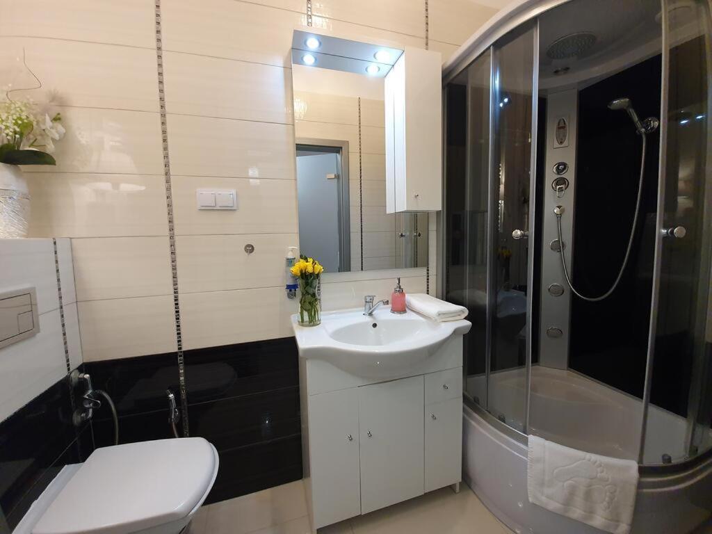Dwie Sosny Apartamenty Przy Plazy - Sauna, Jacuzzi, Silownia, Bawialnia - 365Pam Ustronie Morskie Buitenkant foto